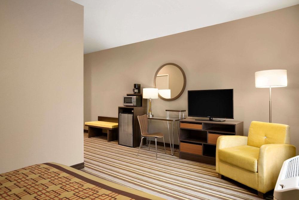 Super 8 By Wyndham Chocolate Avenue Hershey